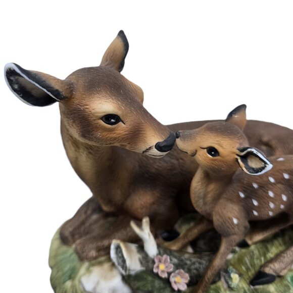 Homco Masterpiece Porcelain Mother Deer and Baby Figurine, Taiwan - Picture 6 of 11